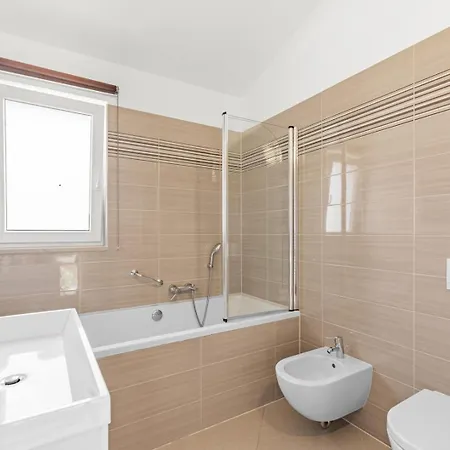 Villa Dominika With Private Pool And Bbq Kaštelir