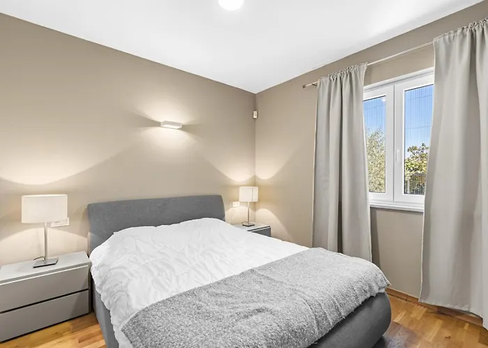 Dominika With Private Pool And Bbq Villa Kaštelir