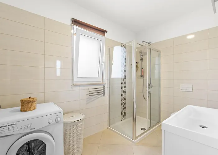 Villa Dominika With Private Pool And Bbq Kaštelir