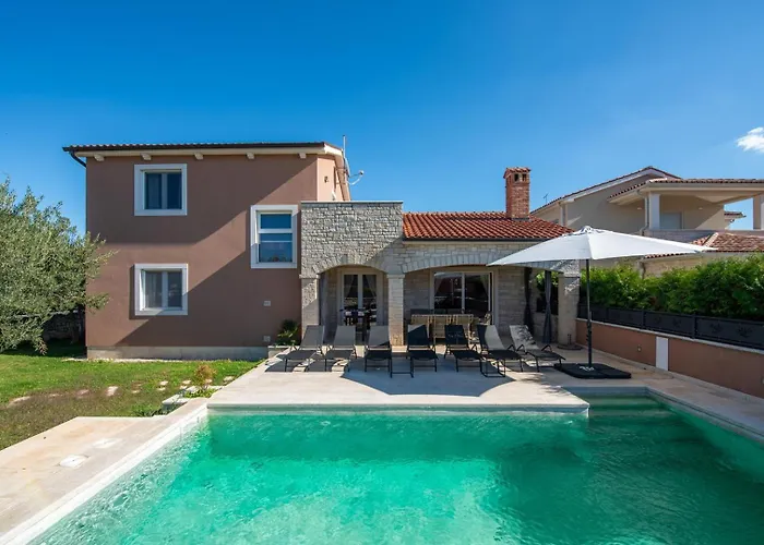 Vila Dominika With Private Pool And Bbq *